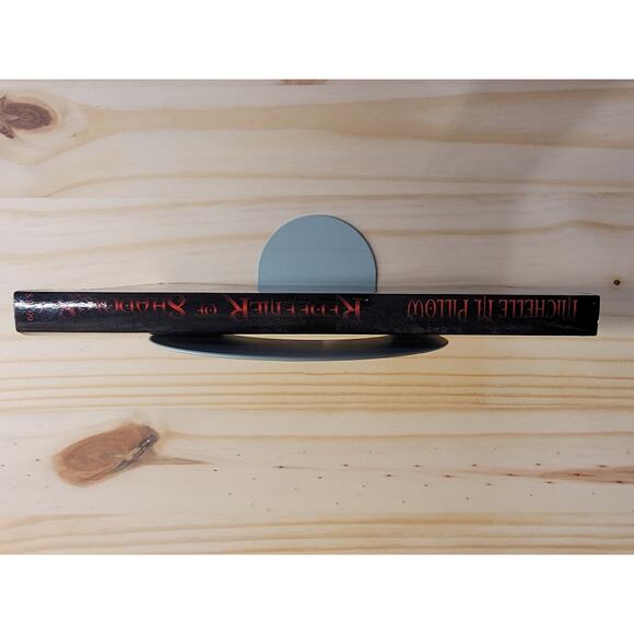 Tribes of the Vampire: Redeemer of Shadows by Michelle M Pillow 2005 PB - Picture 4 of 4